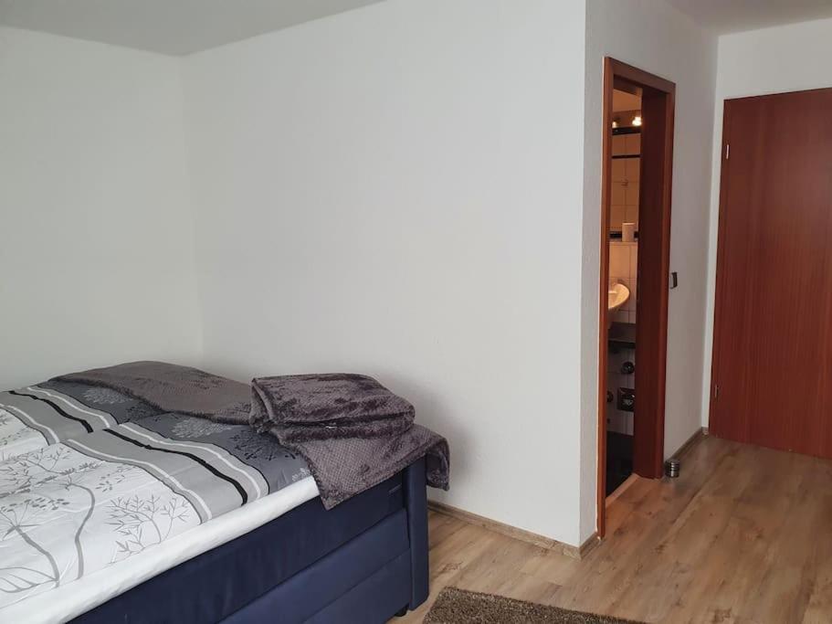 Zentrale Messe/Ferien Whg Mit Garten & Parkplatz Ratingen Exteriör bild